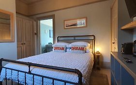 Rocky Cove Bed And Breakfast